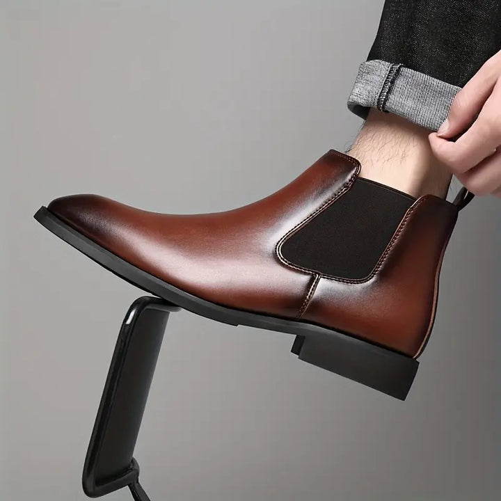 Schuhe im Chelase-Stil
